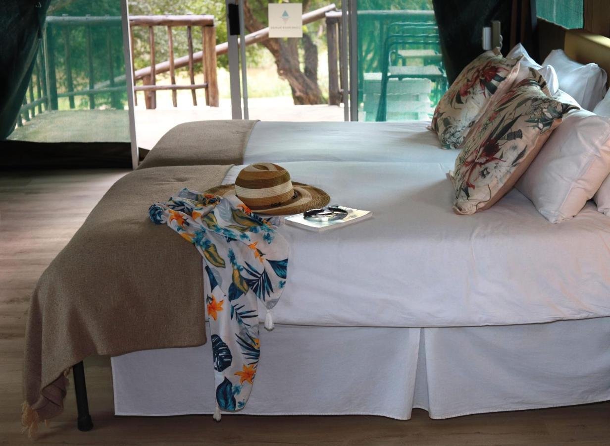 האזיביו Lions Rock Rapids - Luxury Tented Camp מראה חיצוני תמונה