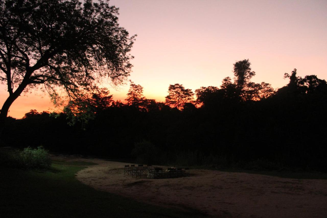 האזיביו Lions Rock Rapids - Luxury Tented Camp מראה חיצוני תמונה