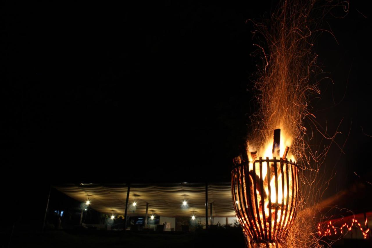 האזיביו Lions Rock Rapids - Luxury Tented Camp מראה חיצוני תמונה