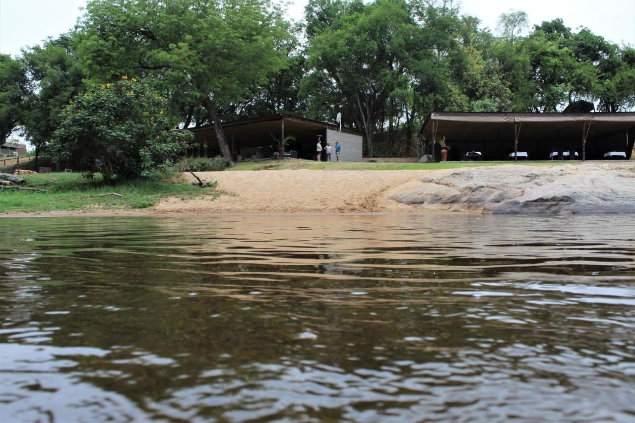 האזיביו Lions Rock Rapids - Luxury Tented Camp מראה חיצוני תמונה
