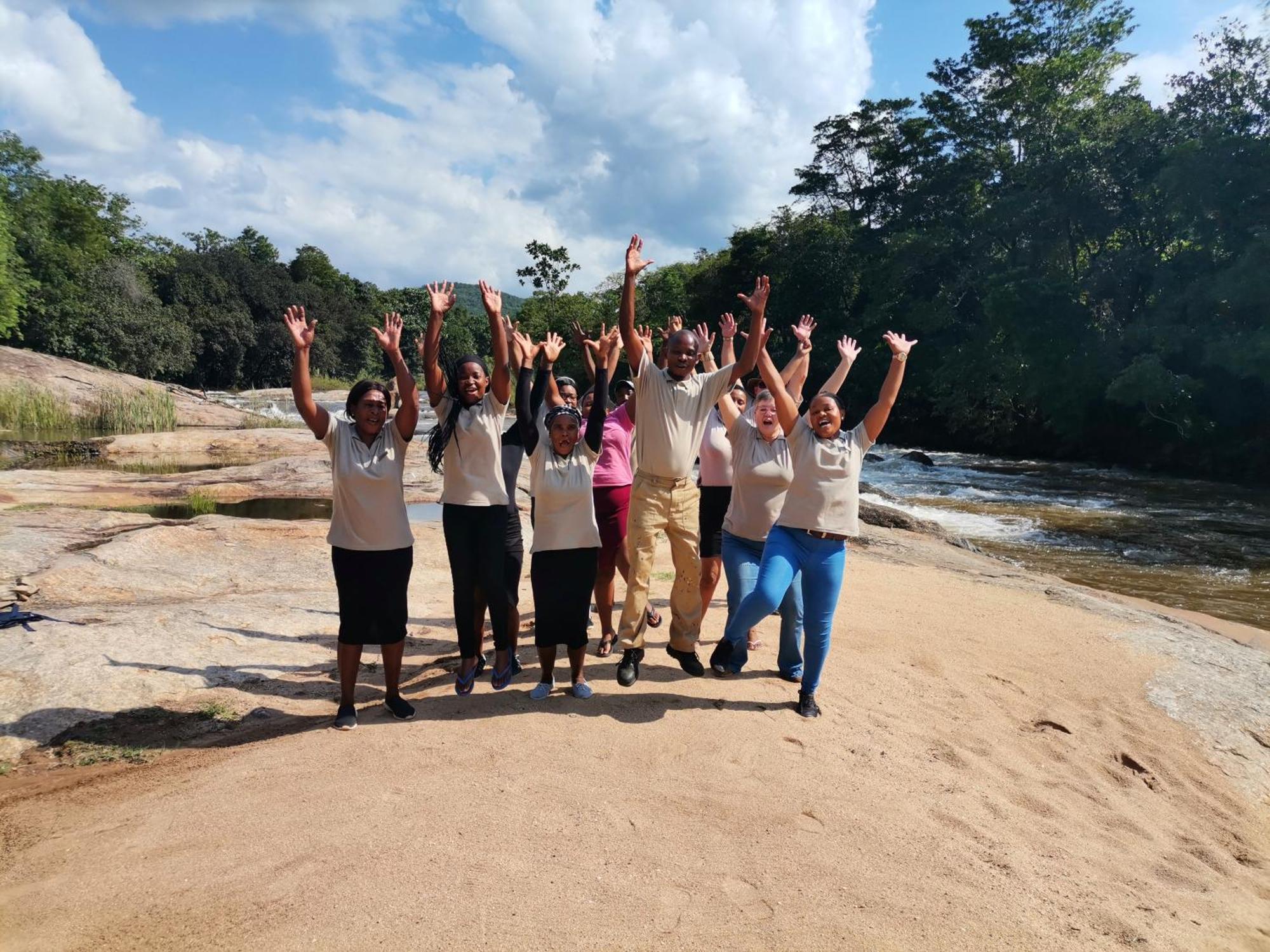 האזיביו Lions Rock Rapids - Luxury Tented Camp מראה חיצוני תמונה